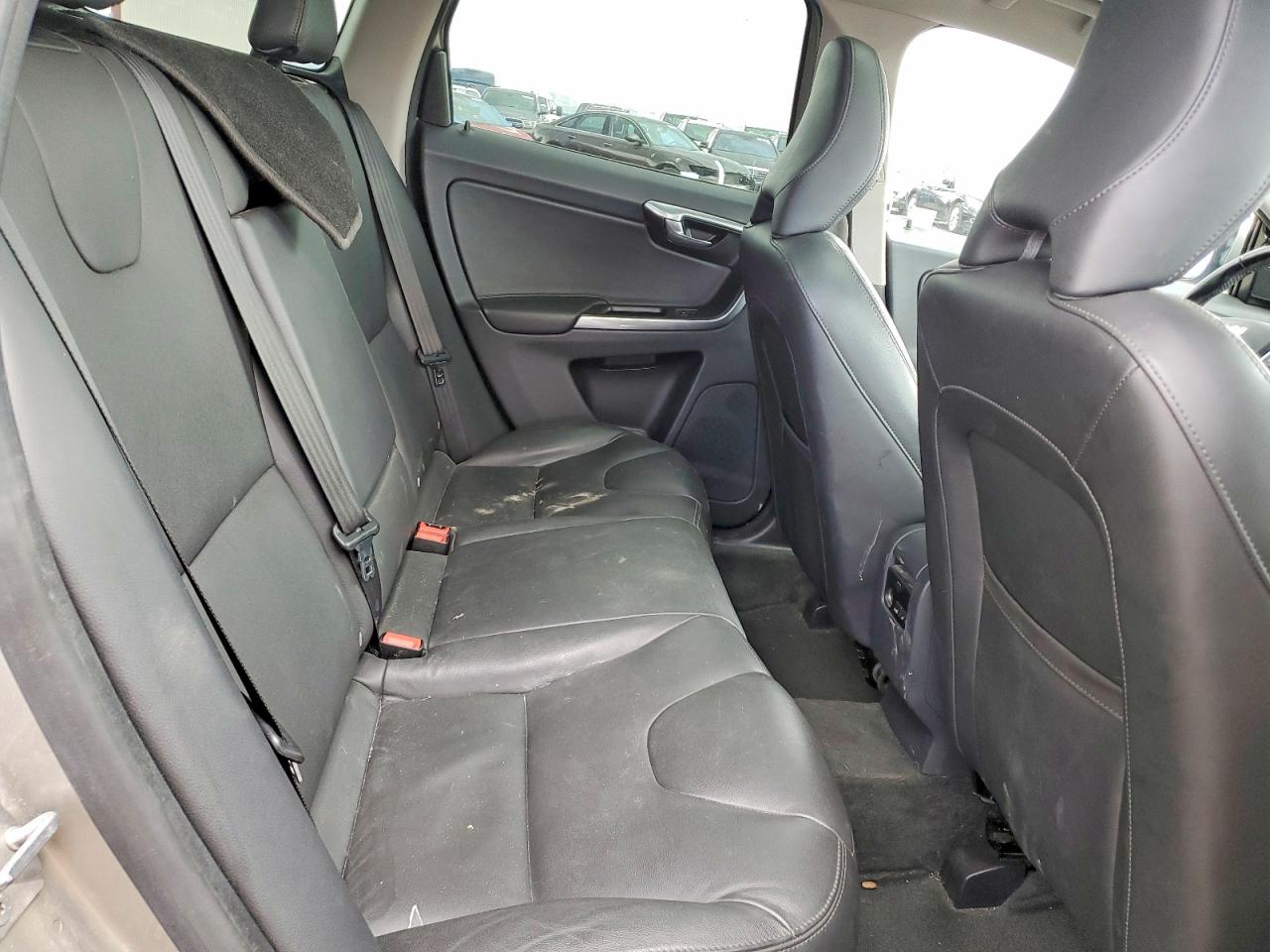 2015 VOLVO XC60 T5 PREMIER photo 28