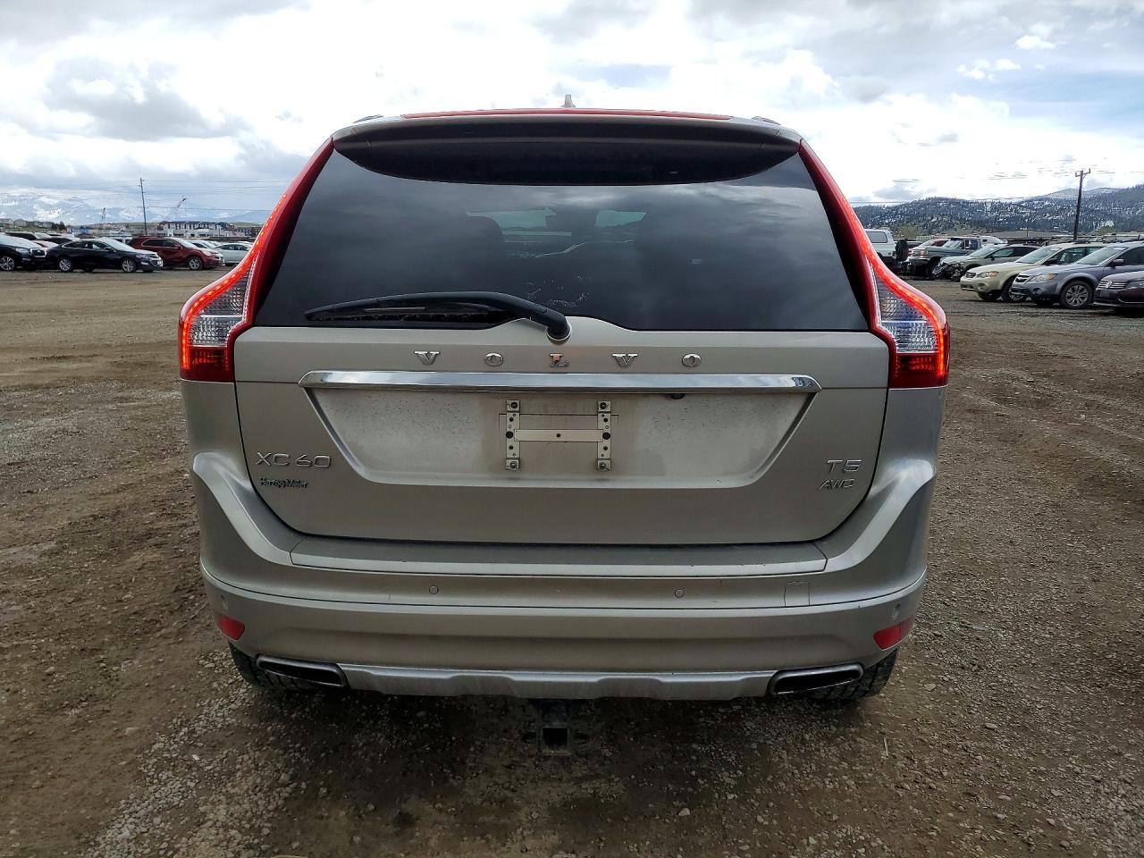 2015 VOLVO XC60 T5 PREMIER photo 16