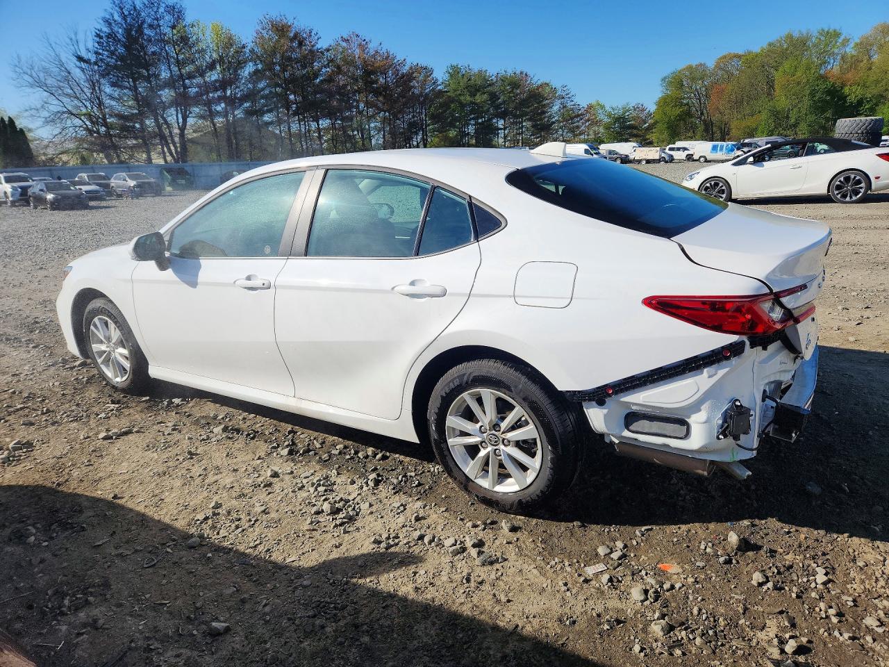 2026 TOYOTA CAMRY LE photo 4