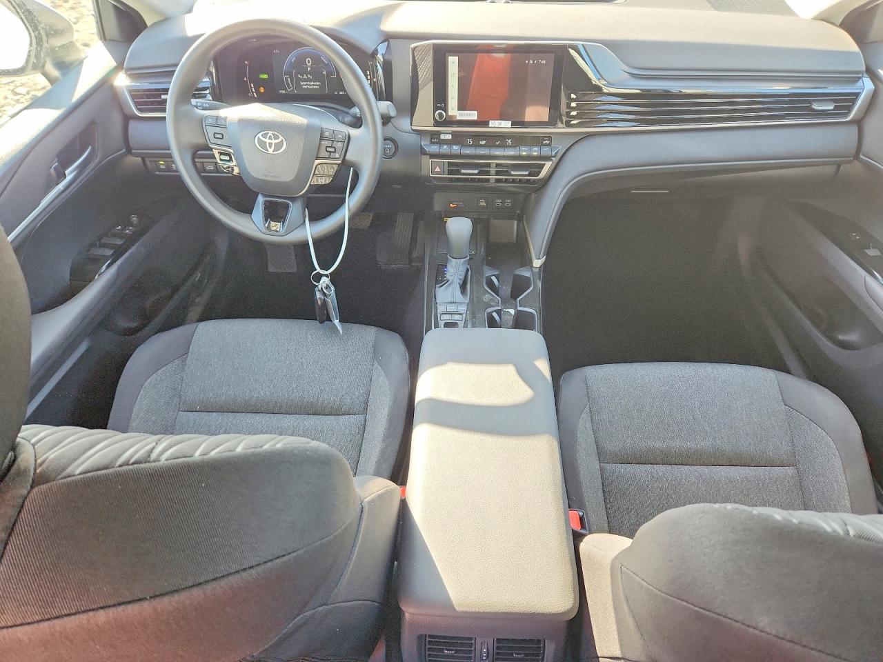 2026 TOYOTA CAMRY LE photo 22