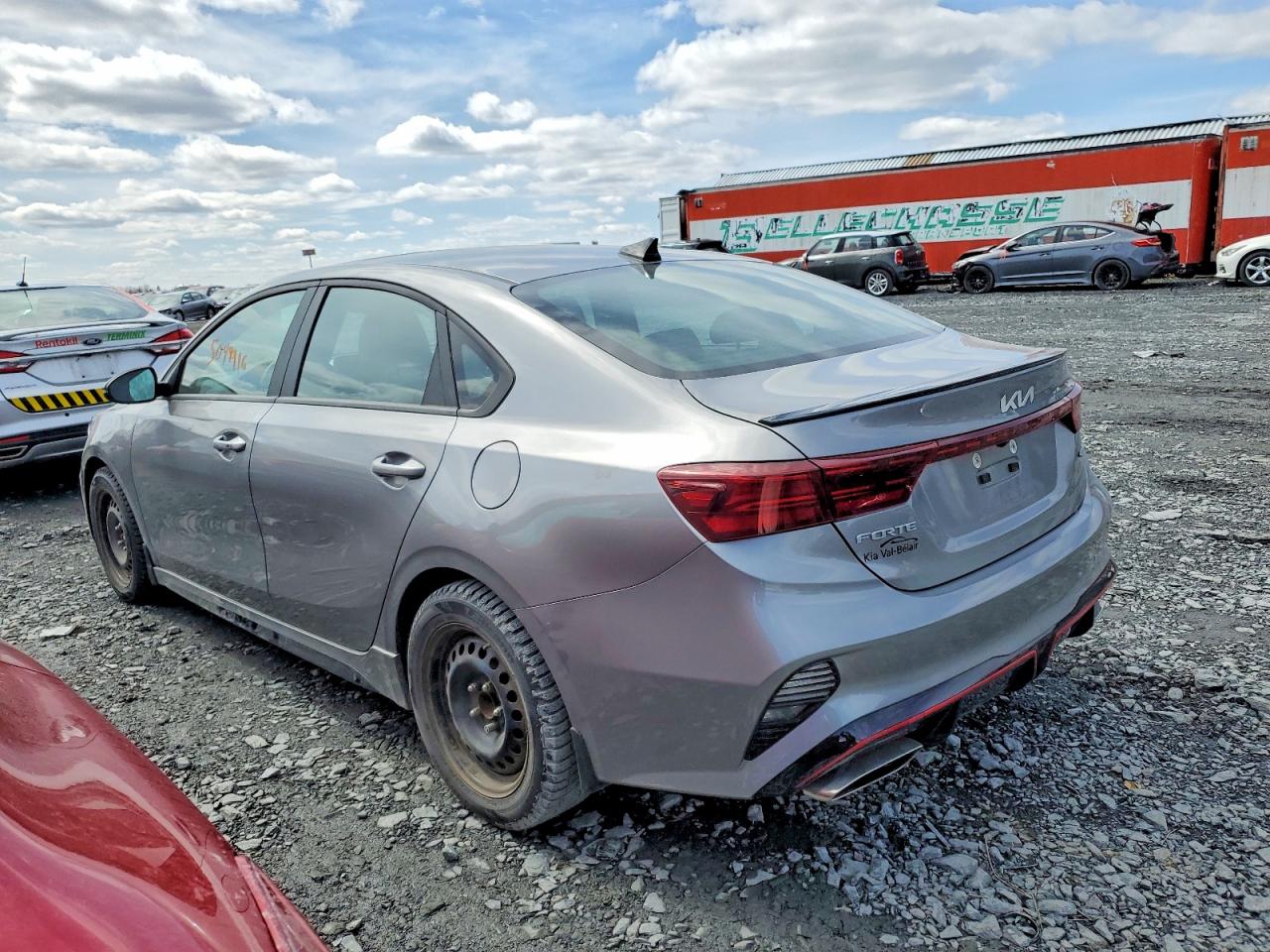 2024 KIA FORTE GT photo 4