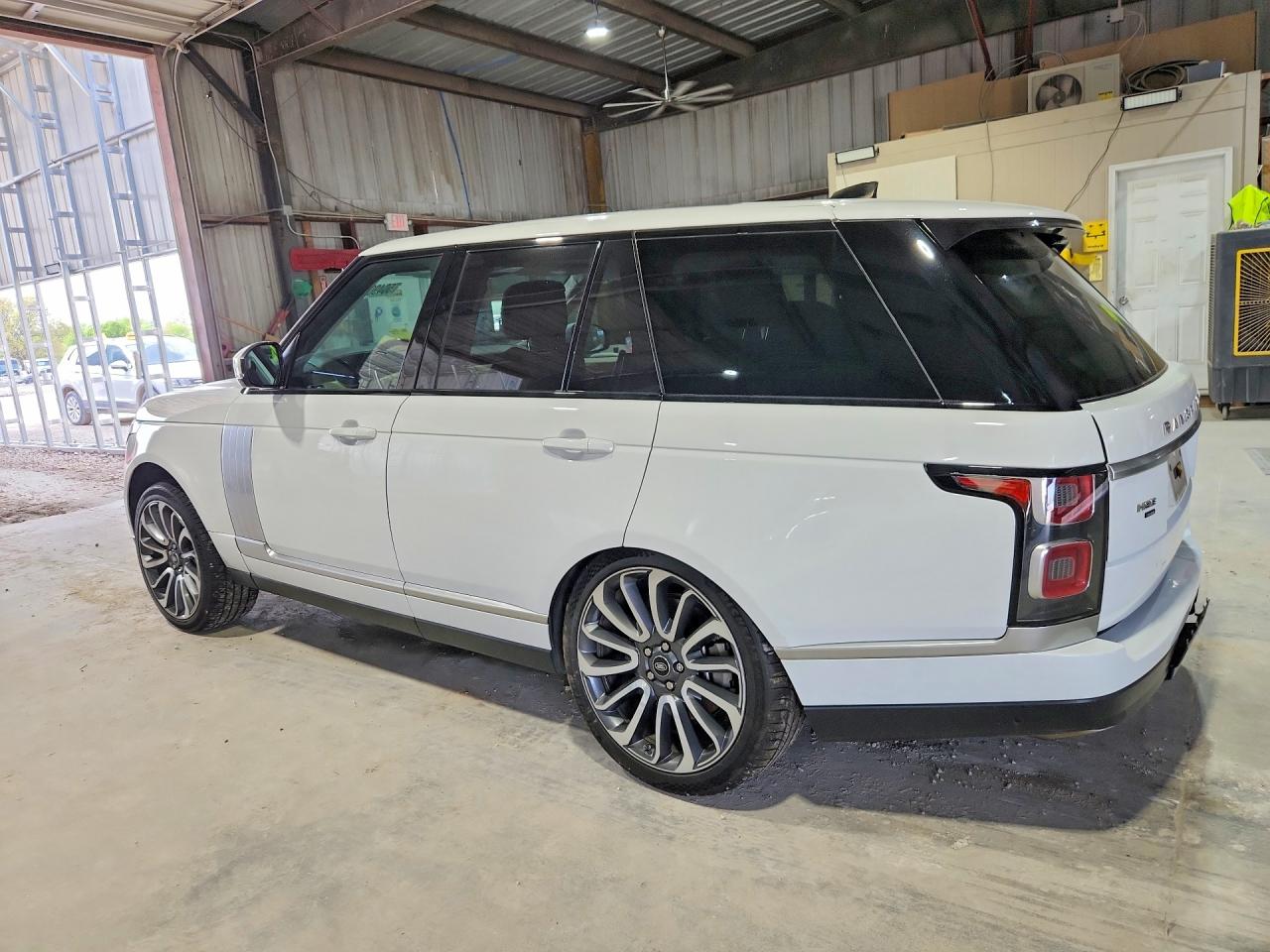 2021 LAND ROVER RANGE ROVER HSE WESTMINSTER EDITION photo 3