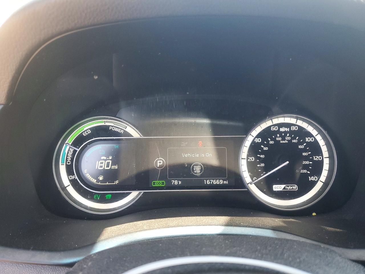 2017 KIA NIRO LX photo 9