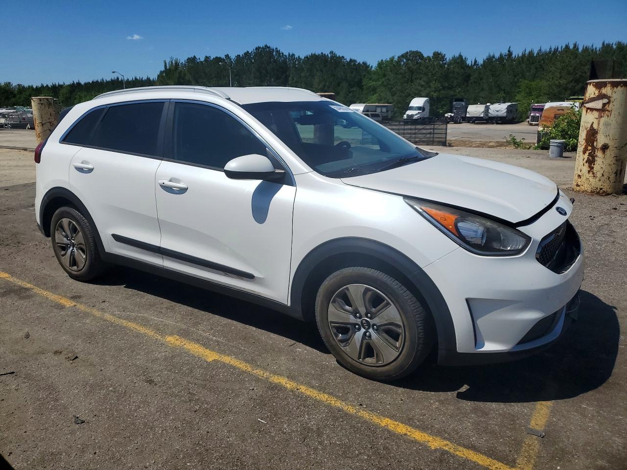 2017 KIA NIRO LX photo 4