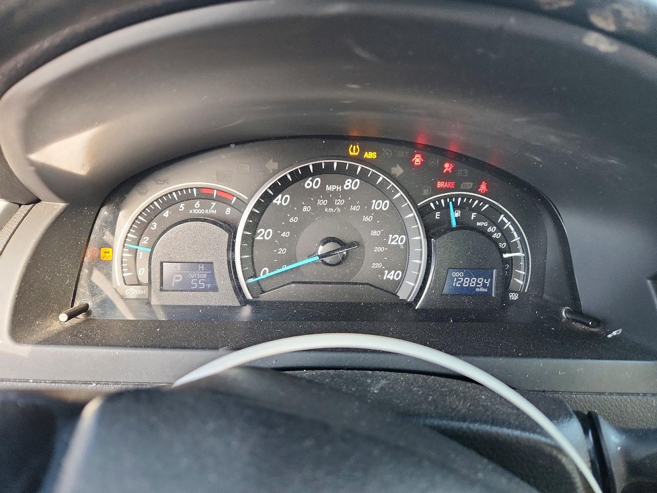 2012 TOYOTA CAMRY LE photo 9