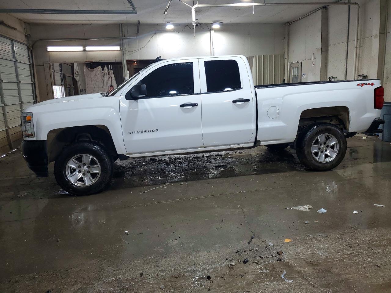 2016 CHEVROLET SILVERADO