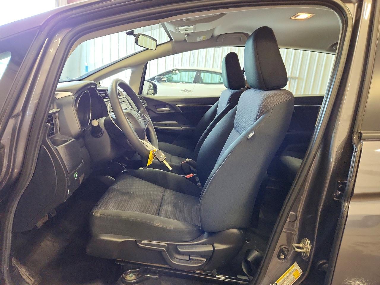2019 HONDA FIT LX photo 19