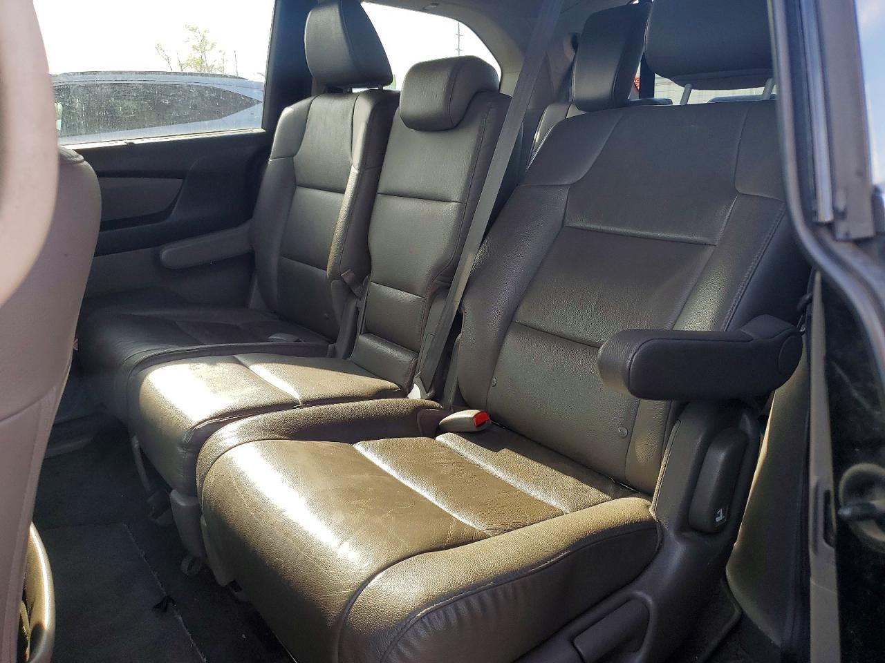 2016 HONDA ODYSSEY TOURING photo 31