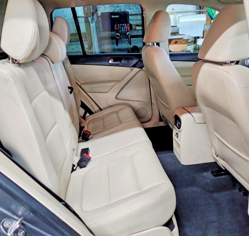 2012 VOLKSWAGEN TIGUAN S photo 11
