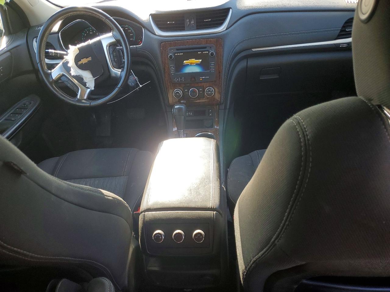 2014 CHEVROLET TRAVERSE LT photo 22