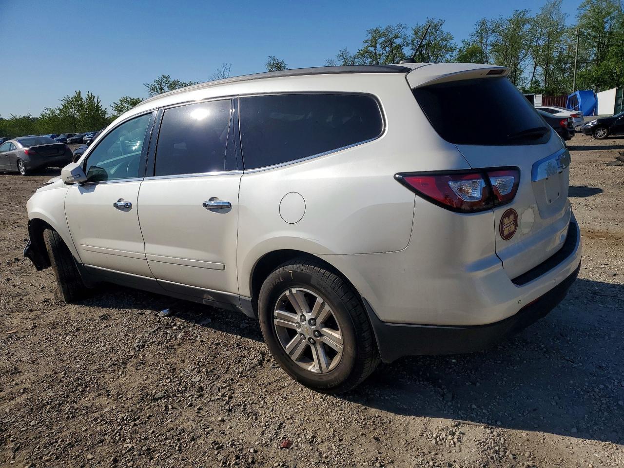 2014 CHEVROLET TRAVERSE LT photo 4