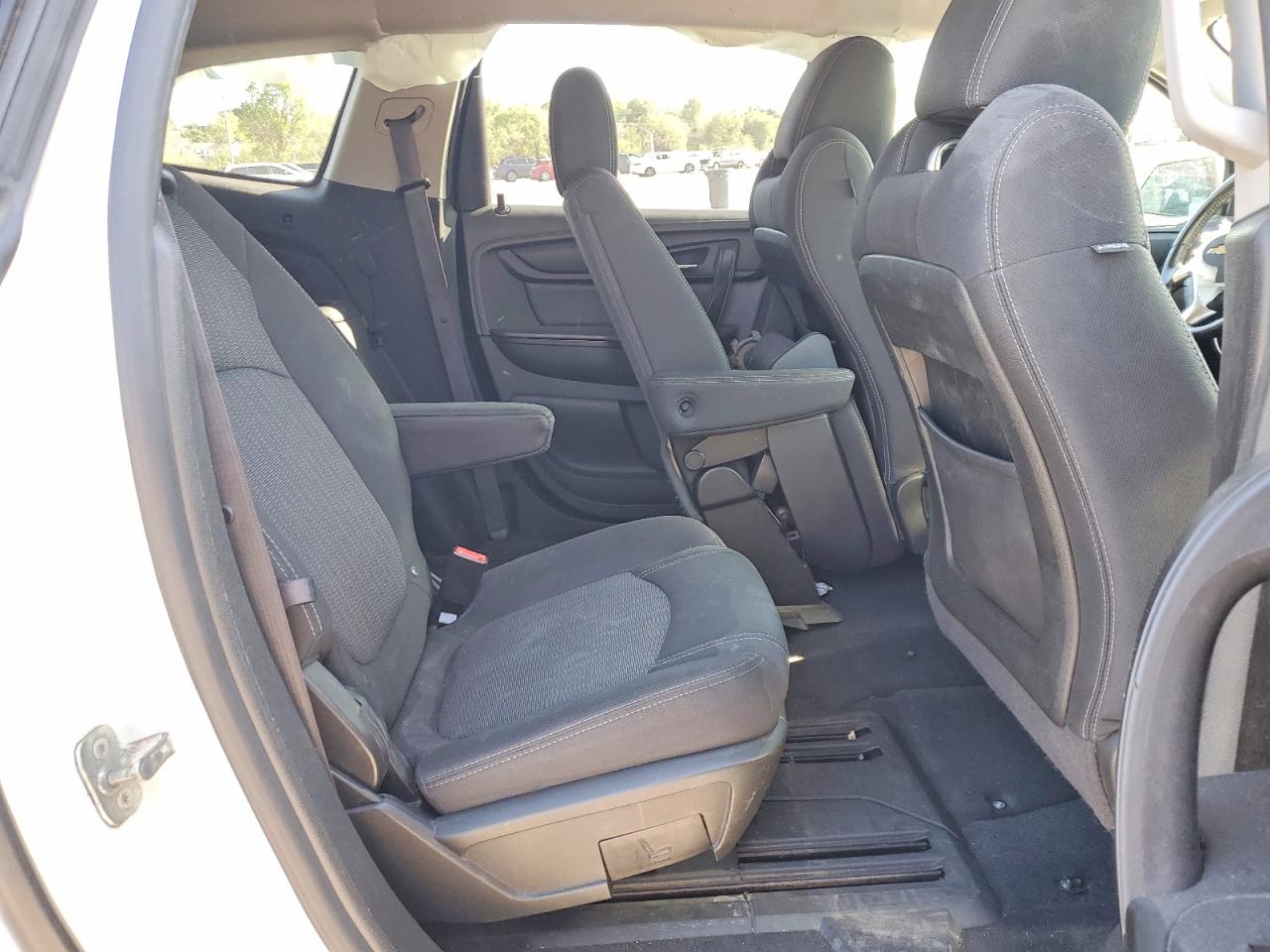 2014 CHEVROLET TRAVERSE LT photo 31