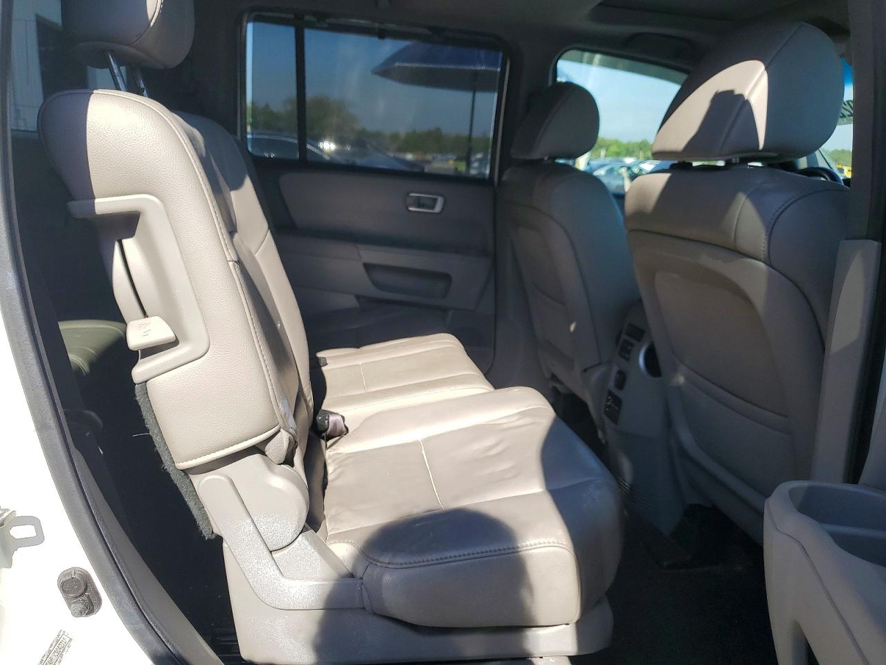 2012 HONDA PILOT TOURING photo 19