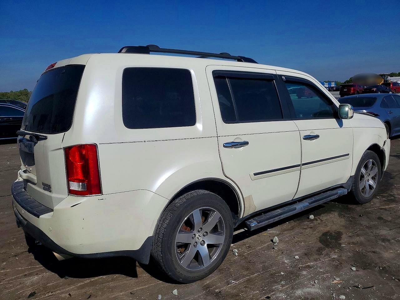 2012 HONDA PILOT TOURING photo 5