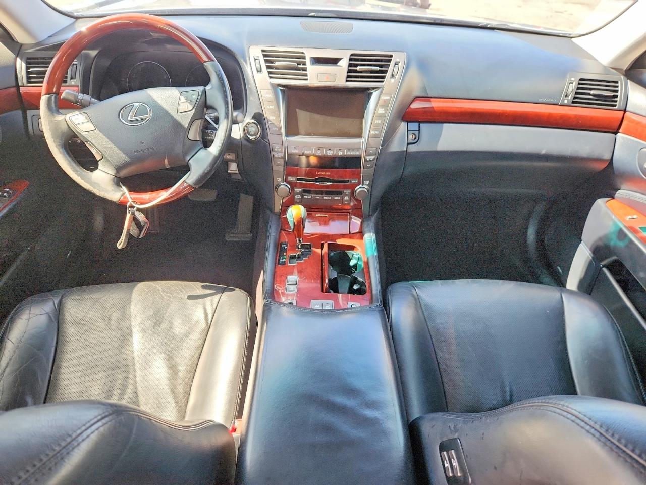 2007 LEXUS LS 460 photo 8