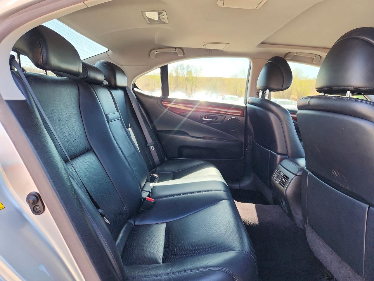 2007 LEXUS LS 460 photo 10