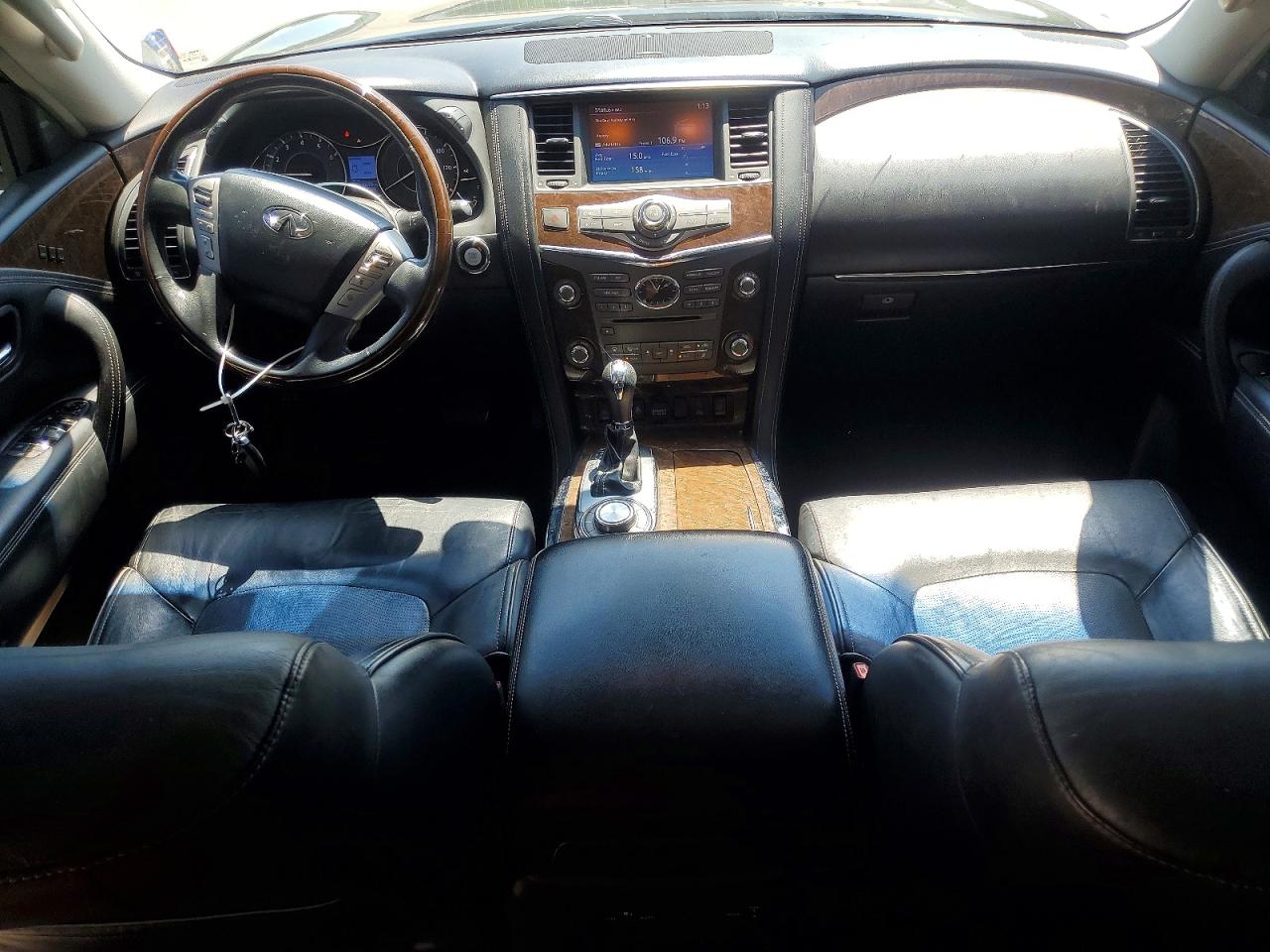 2017 INFINITI QX80 BASE photo 22