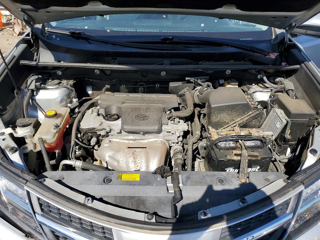 2015 TOYOTA RAV4 XLE photo 11