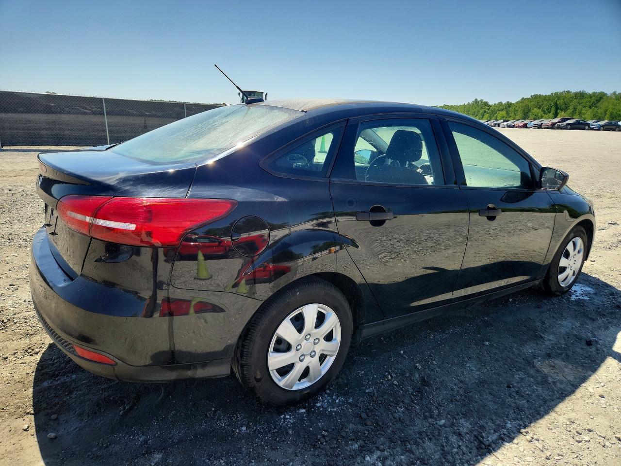 2017 FORD FOCUS S photo 7