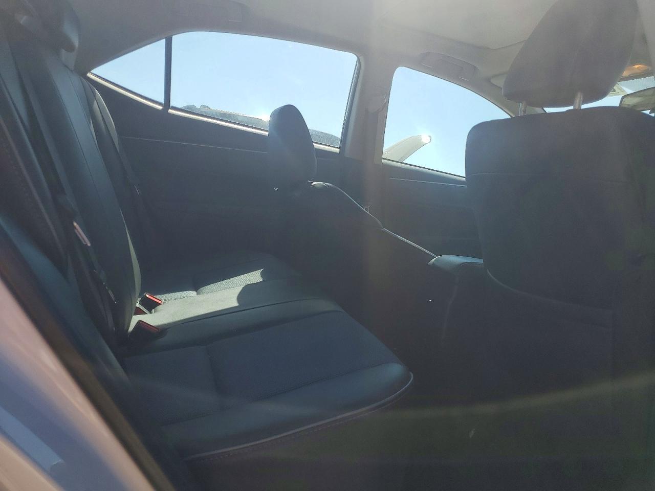 2014 TOYOTA COROLLA S PLUS photo 19