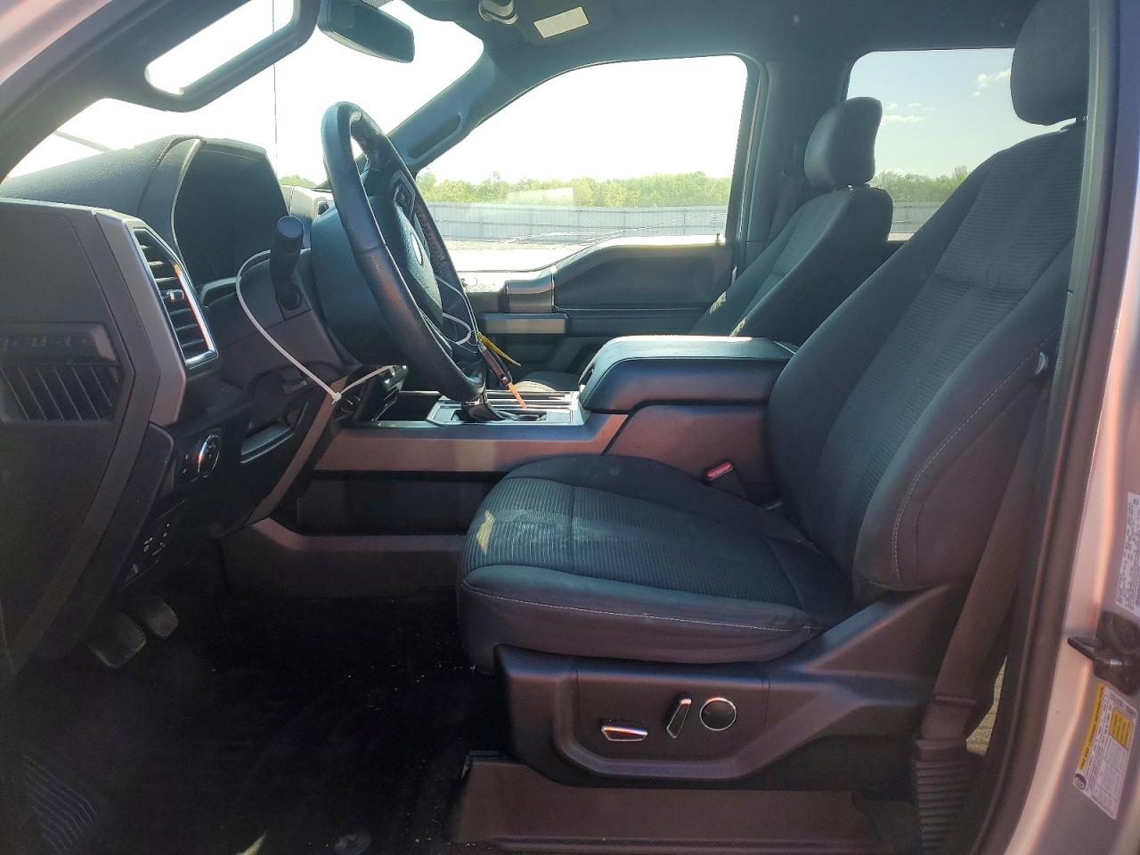 2016 FORD F150 SUPERCREW photo 19