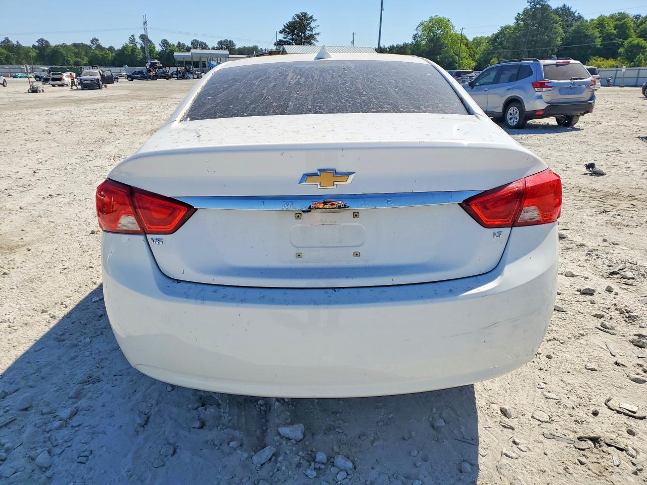 2018 CHEVROLET IMPALA LT photo 11