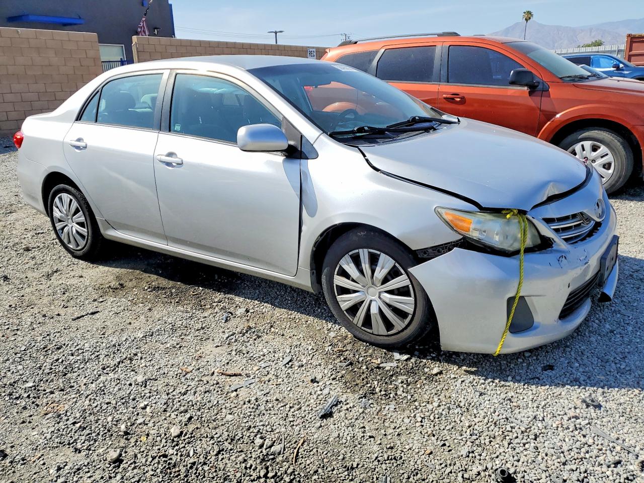 2013 TOYOTA COROLLA LE photo 7
