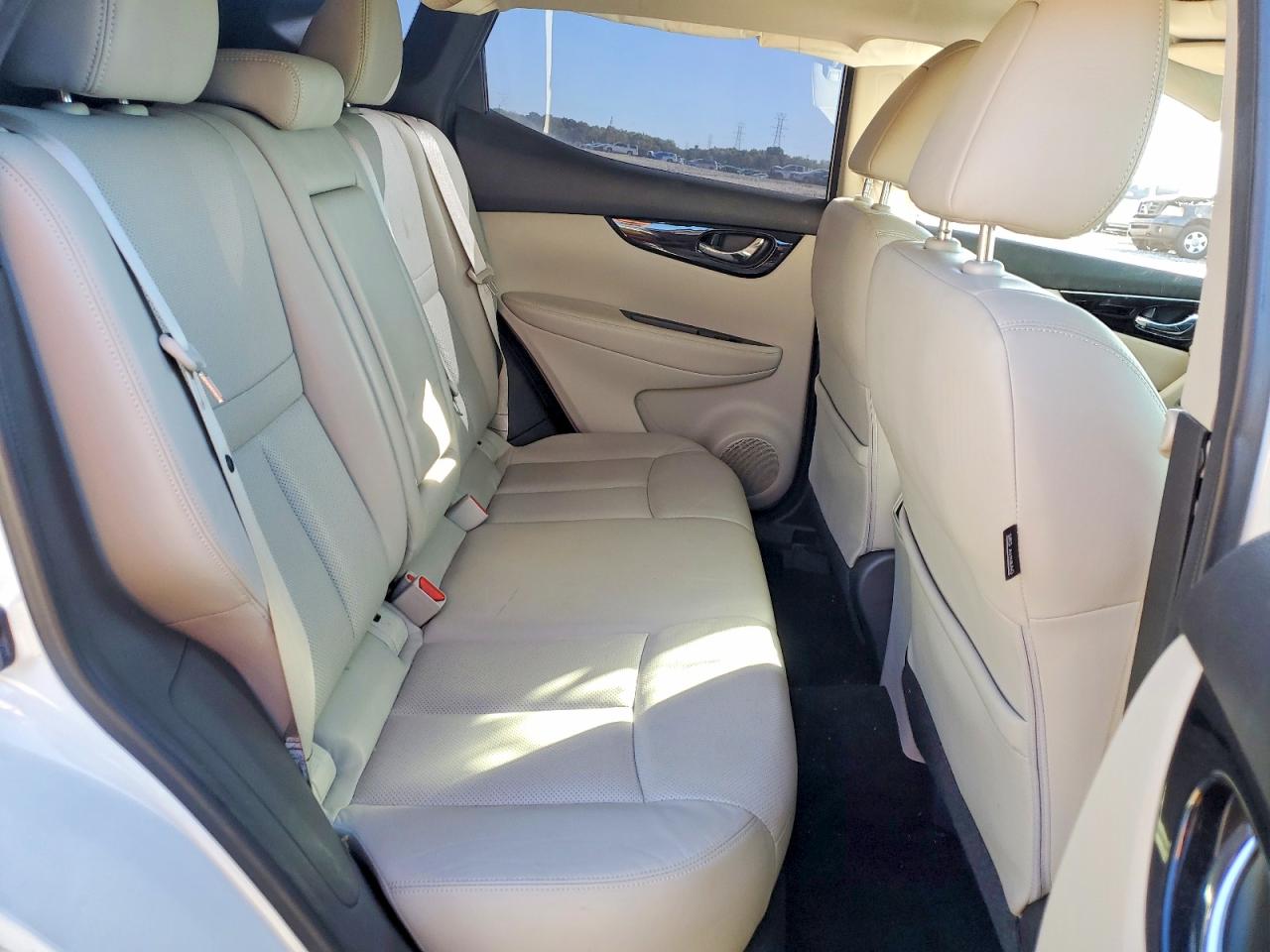2018 NISSAN ROGUE SPORT SL photo 21