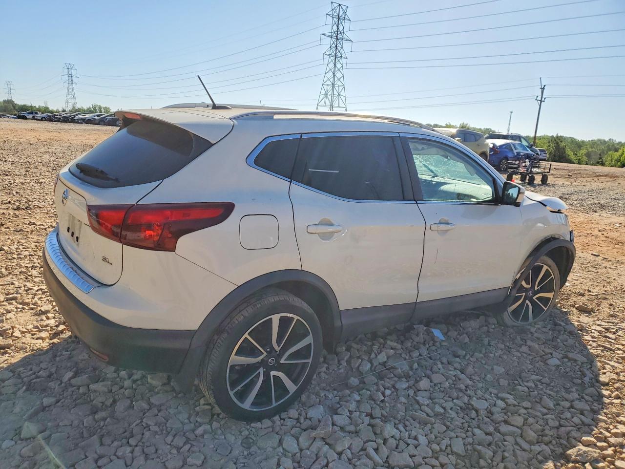 2018 NISSAN ROGUE SPORT SL photo 5