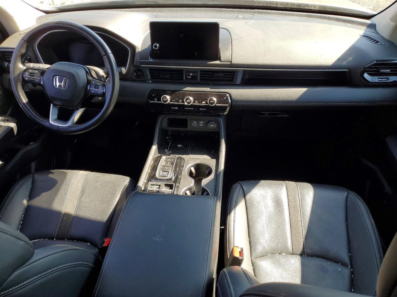 2025 HONDA PILOT EXL photo 15