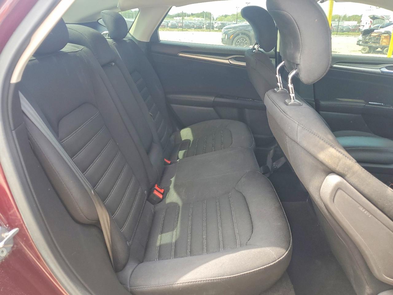 2013 FORD FUSION SE photo 28