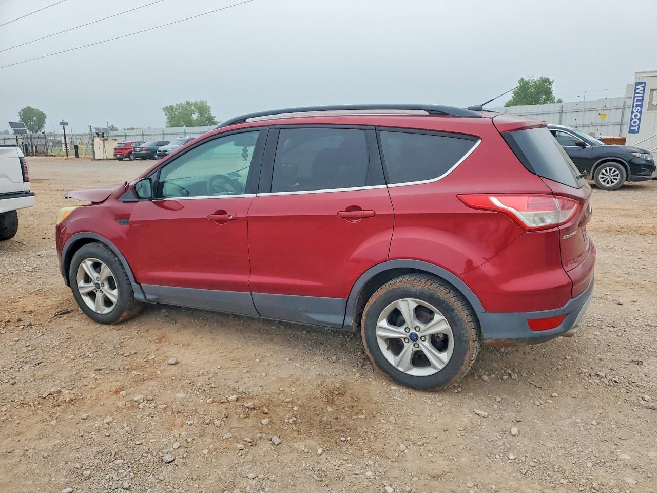 2016 FORD ESCAPE SE photo 2