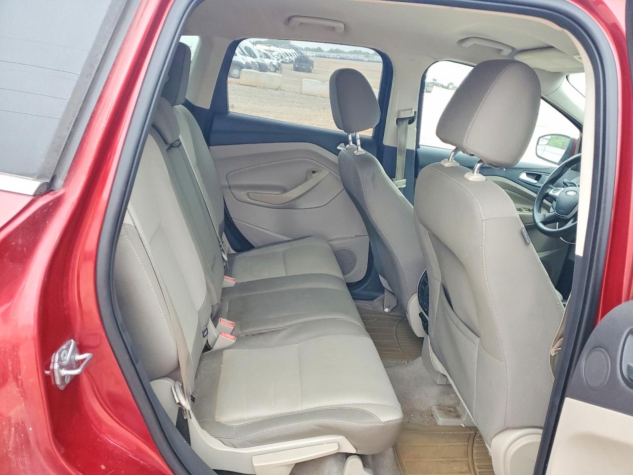 2016 FORD ESCAPE SE photo 11