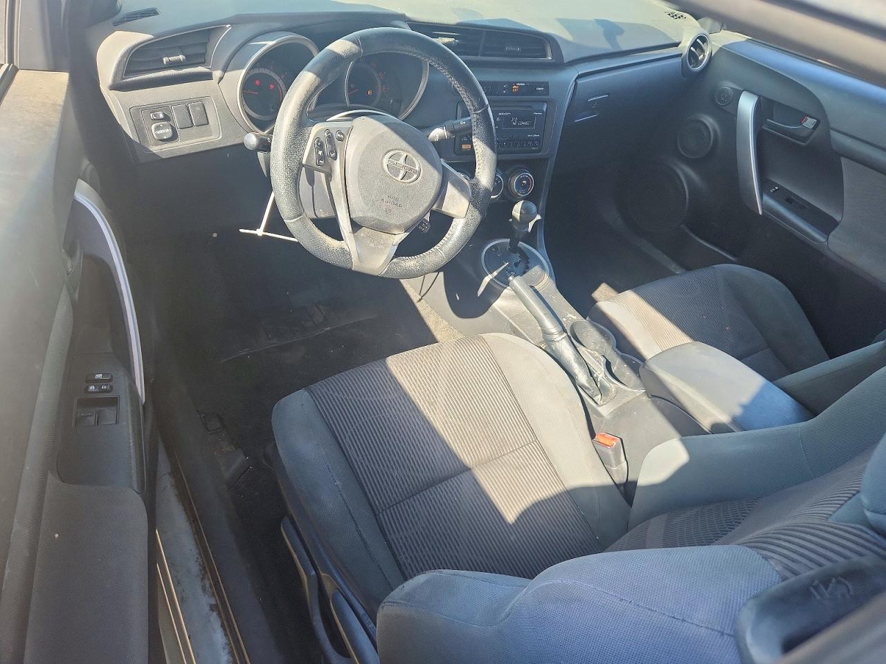 2012 TOYOTA SCION photo 15
