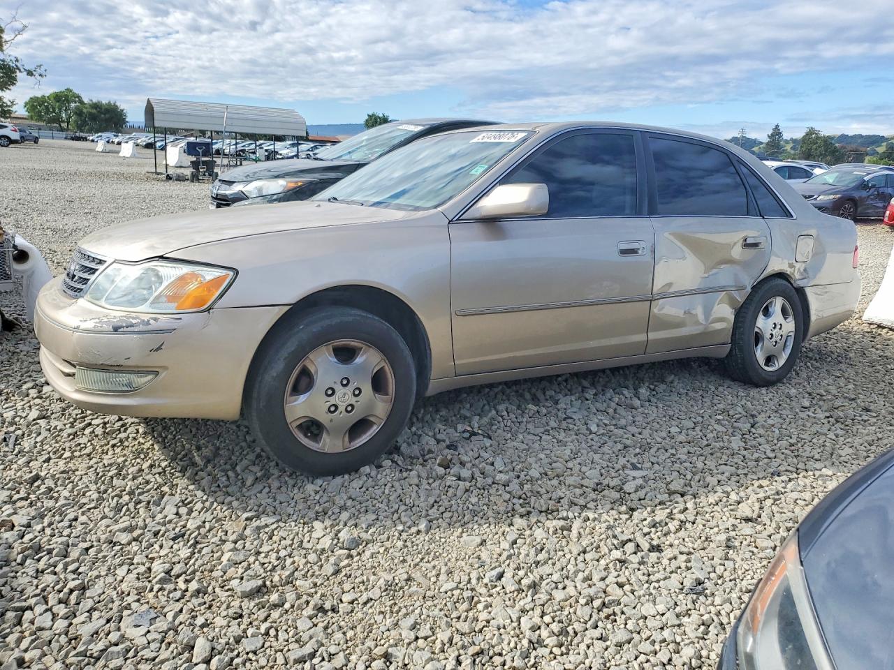 2004 TOYOTA AVALON