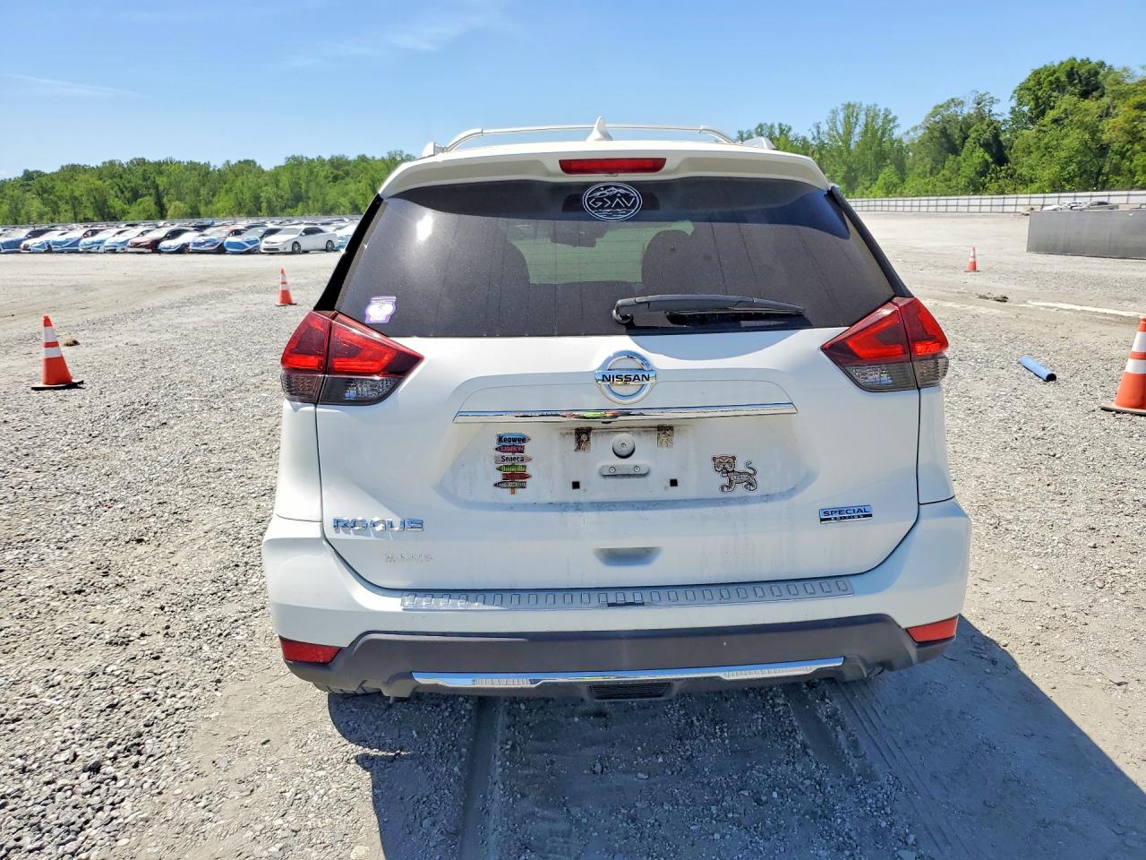 2019 NISSAN ROGUE S photo 6