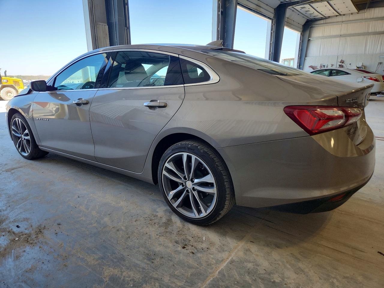 2022 CHEVROLET MALIBU LT photo 3