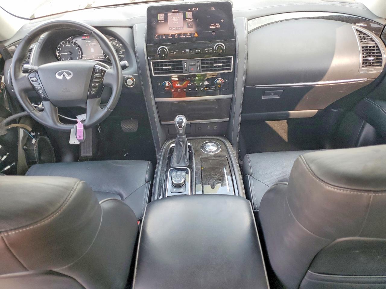2022 INFINITI QX80 LUXE photo 22