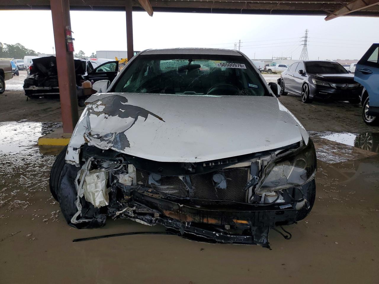 2012 TOYOTA CAMRY SE photo 13