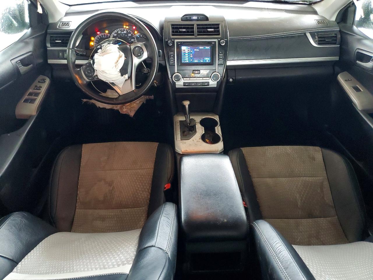 2012 TOYOTA CAMRY SE photo 22