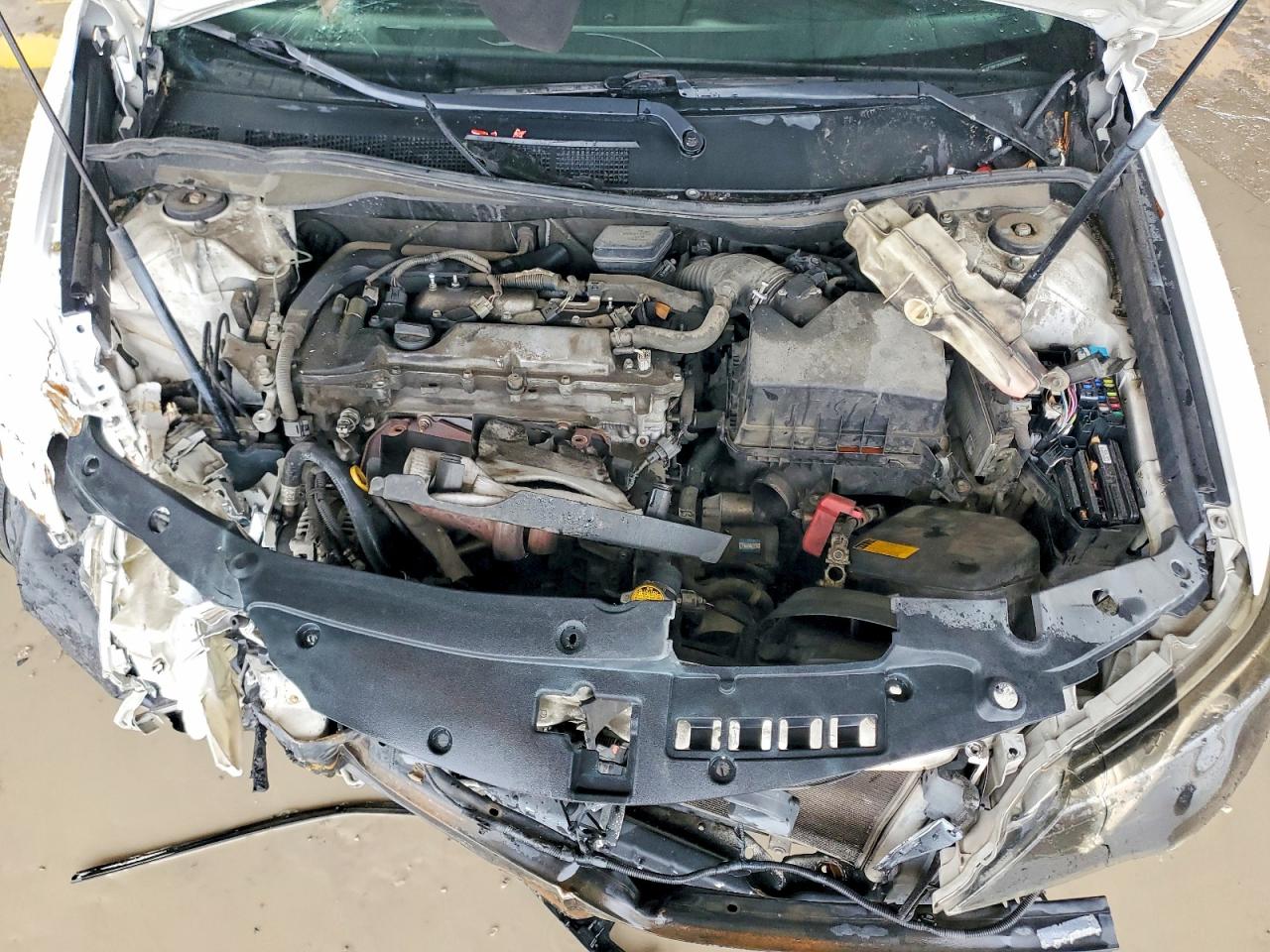 2012 TOYOTA CAMRY SE photo 31
