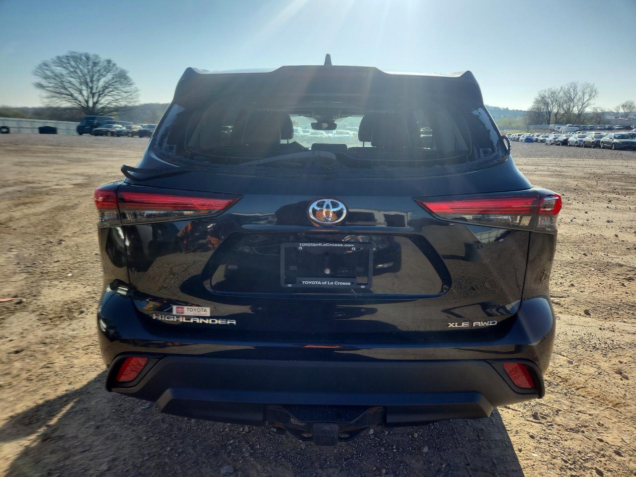 2021 TOYOTA HIGHLANDER photo 6