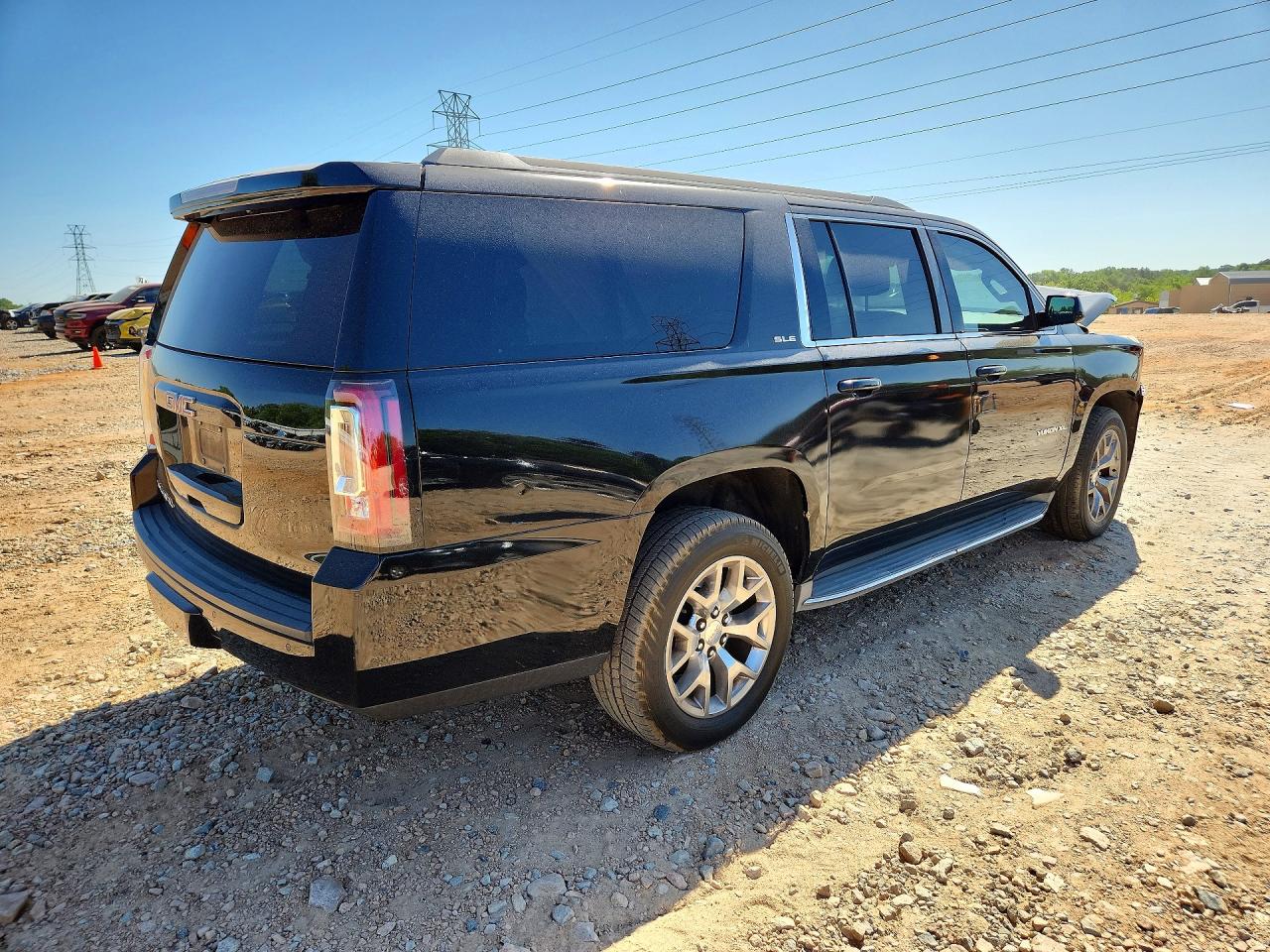 2015 GMC YUKON XL C1500 SLE photo 7