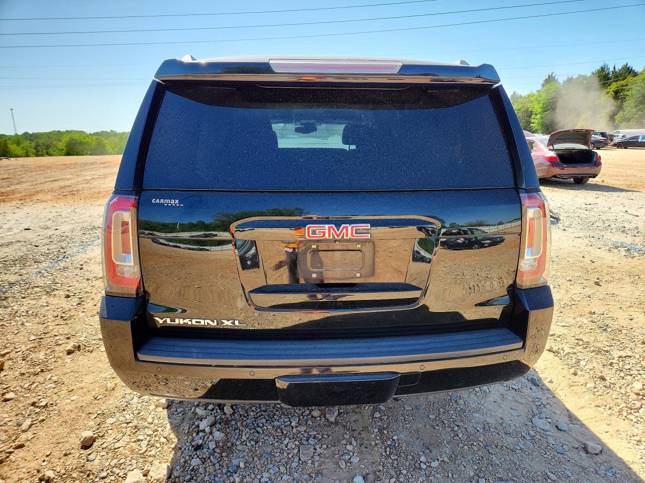 2015 GMC YUKON XL C1500 SLE photo 16