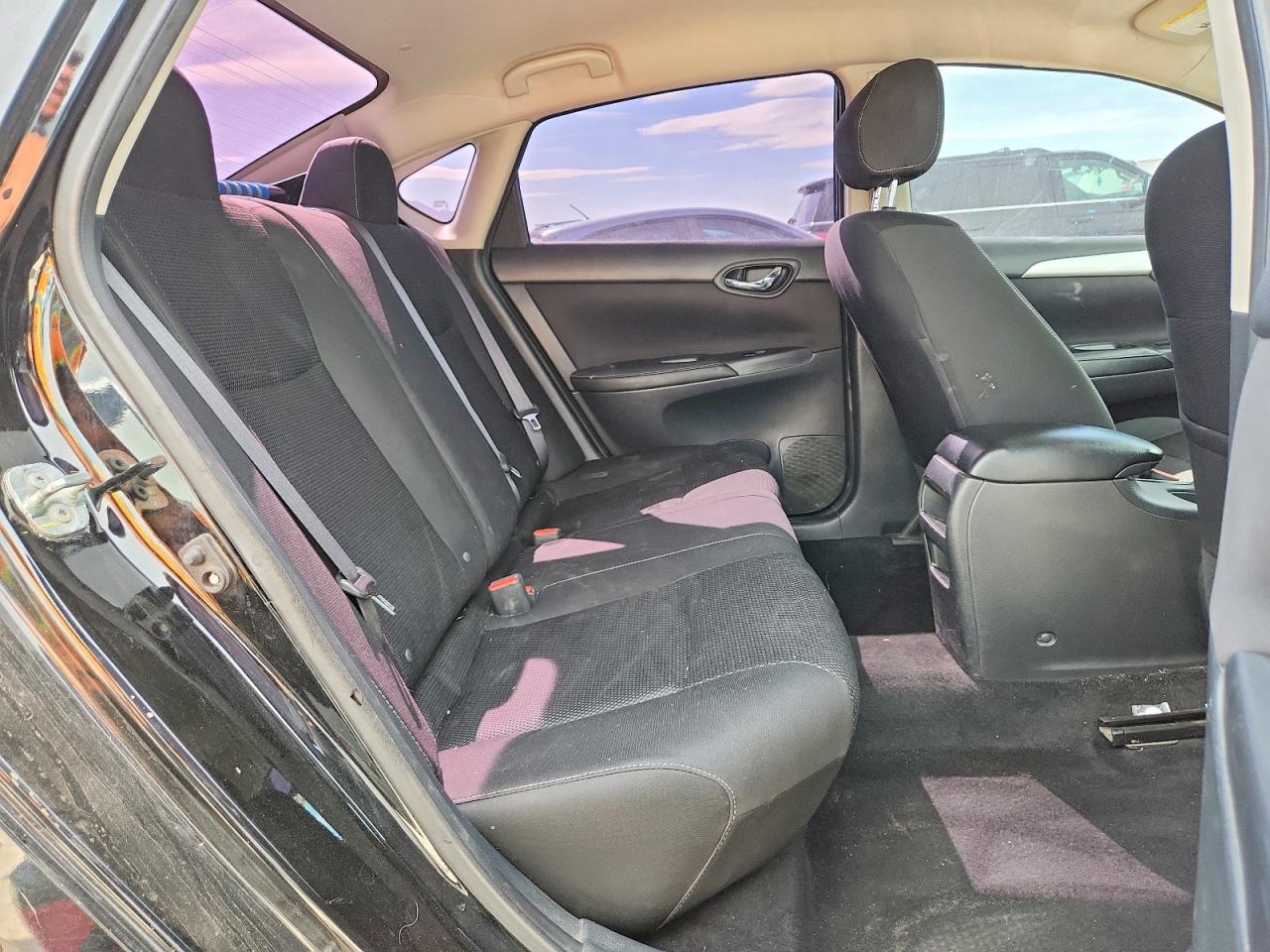 2019 NISSAN SENTRA S photo 19