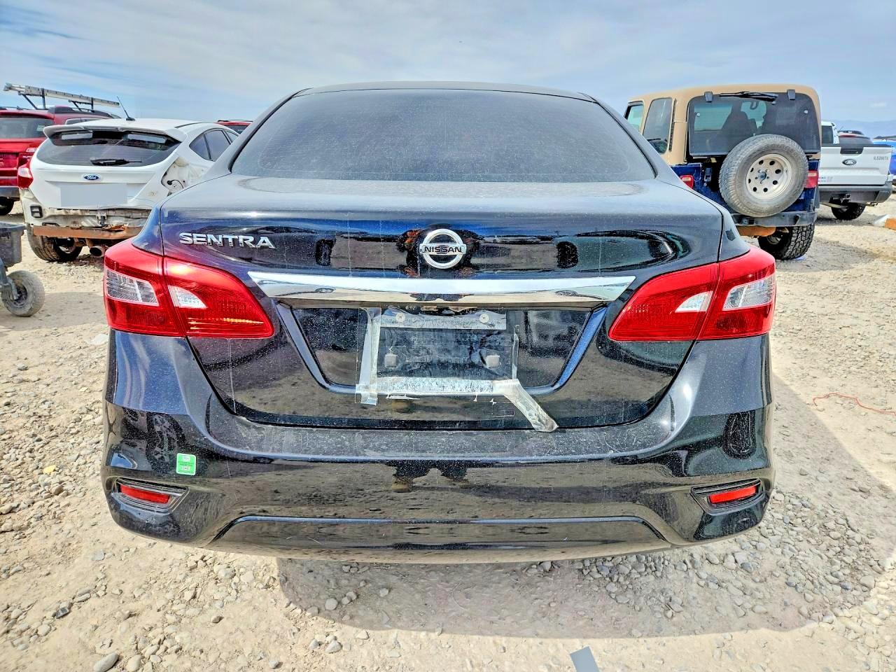 2019 NISSAN SENTRA S photo 11