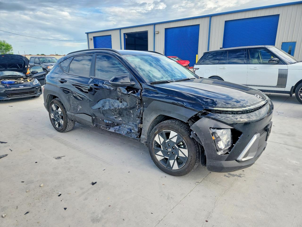 2025 HYUNDAI KONA SEL photo 4