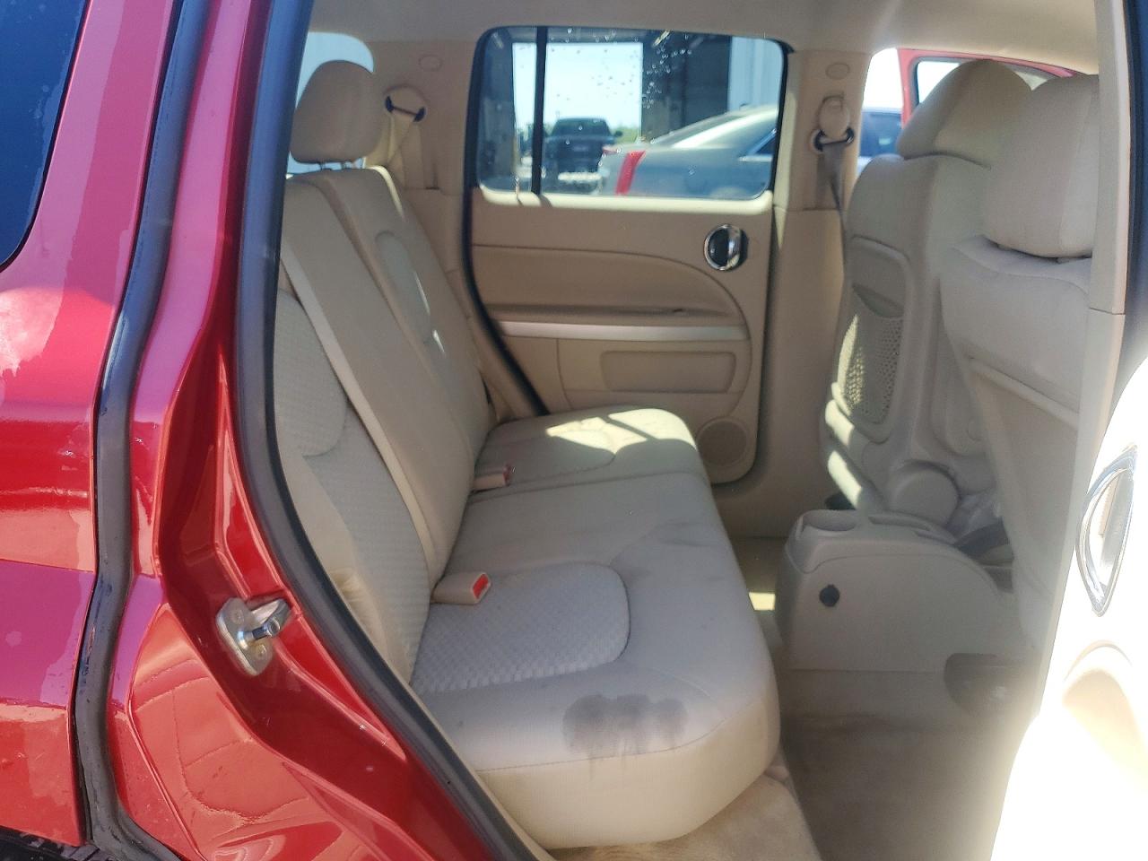 2010 CHEVROLET HHR LT photo 28