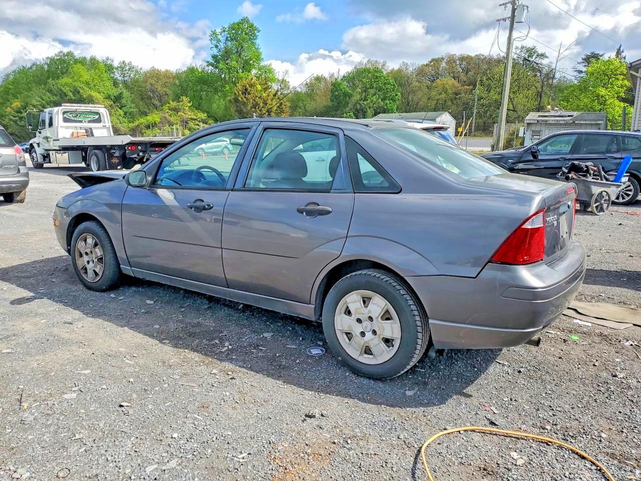 2007 FORD FOCUS ZX4 photo 3