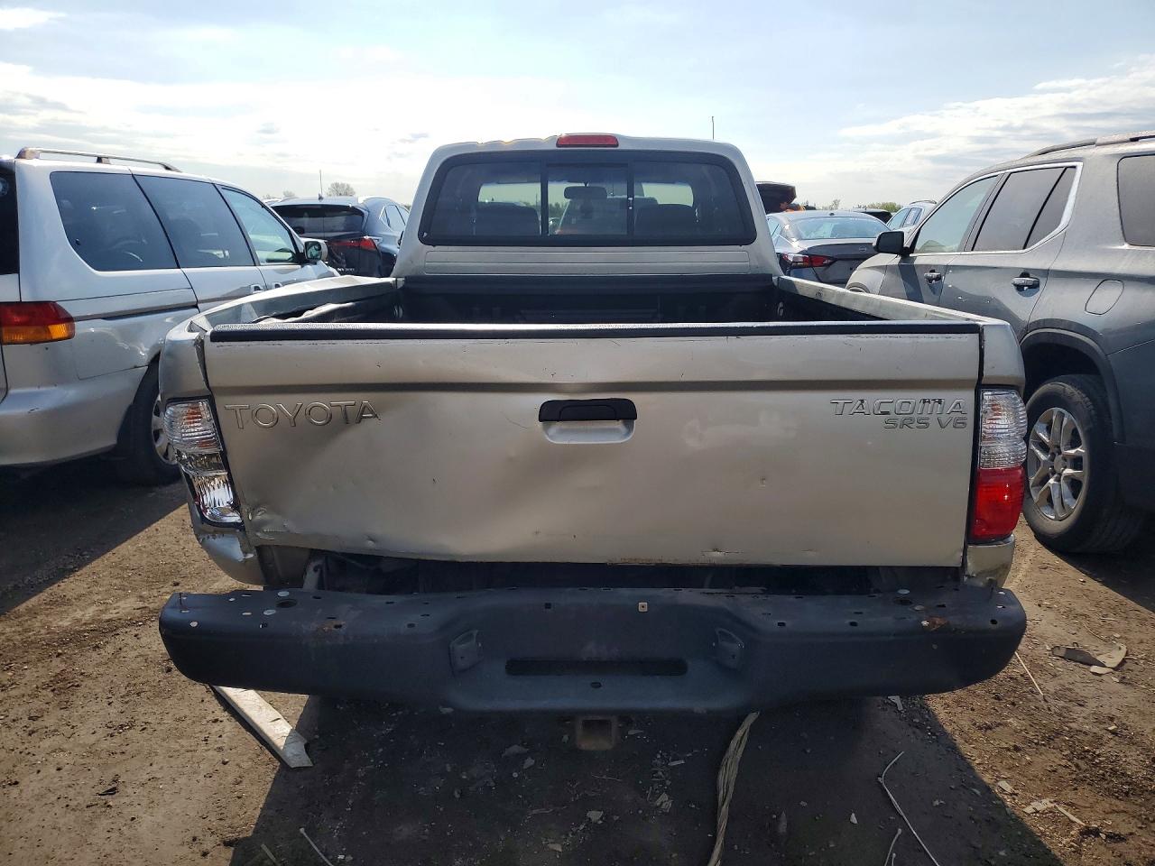 2002 TOYOTA TACOMA XTRACAB photo 6